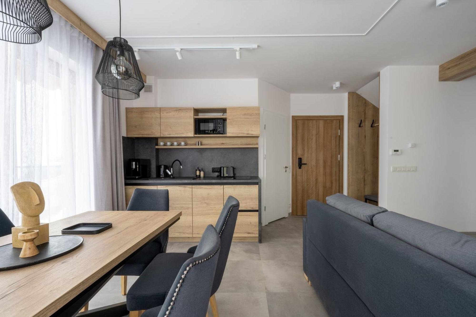 Apartamenty Krokusowa Dolina 코스실리스코 외부 사진