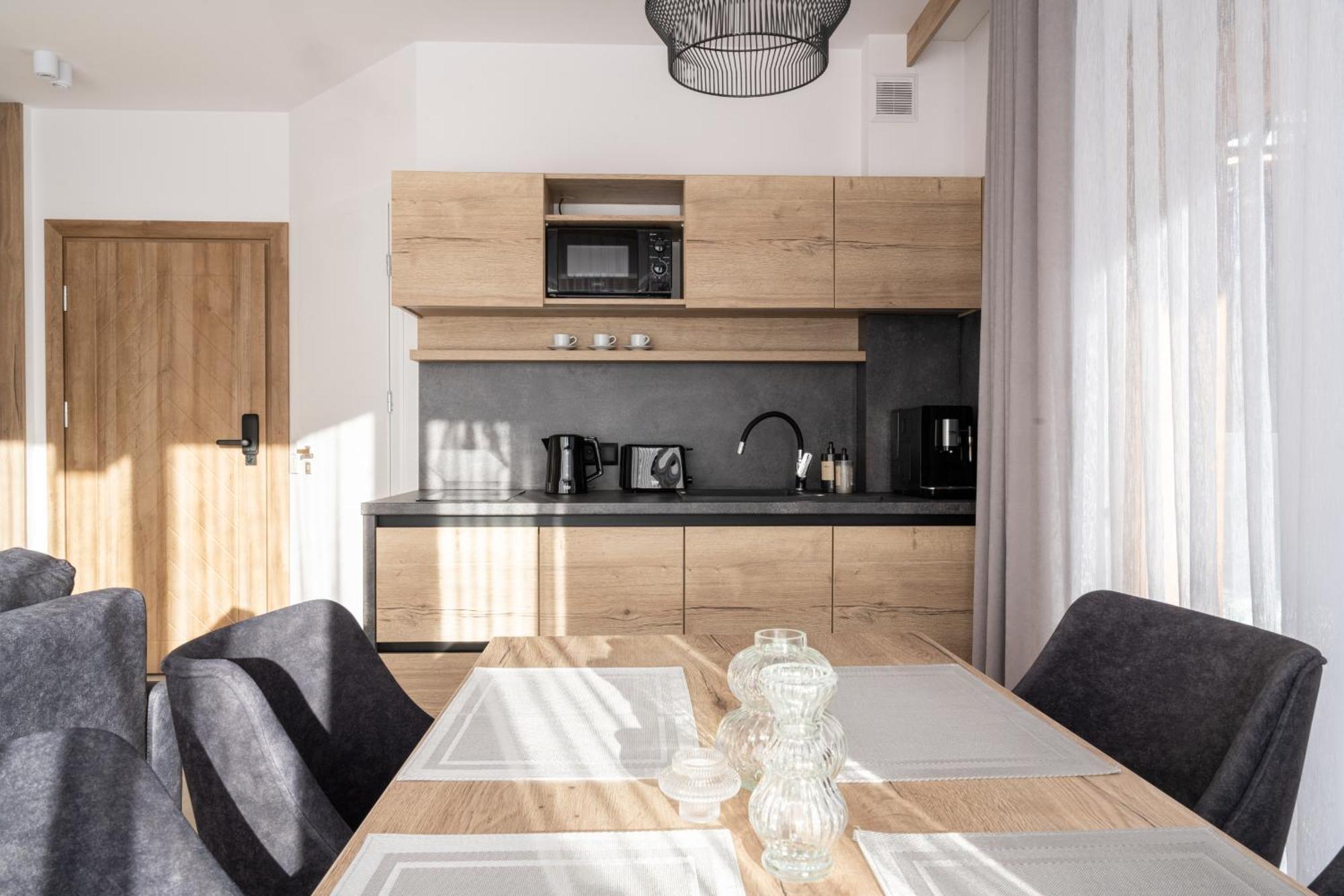 Apartamenty Krokusowa Dolina 코스실리스코 외부 사진